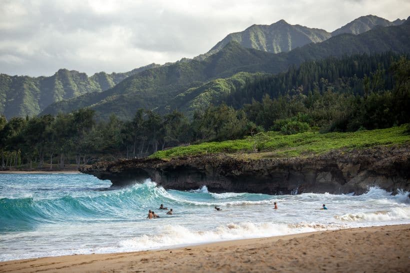 Oahu is the cheapest to visit of all Hawaii Islands, it is also the best Hawaii island to visit for the first time